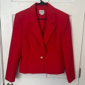 Koret Red Blazer with Structured Fit and Notched Lapels